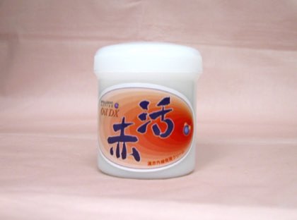 オイルDX活赤125ml 遠赤外線発現鉱石(パウダー状)を含んだクリームです。